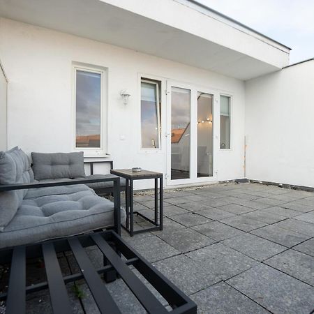 Apartment With A Private Terrace Located Right Near Belvedere Castle, 15 Minutes Away From Stephansdom Wien Exterior foto