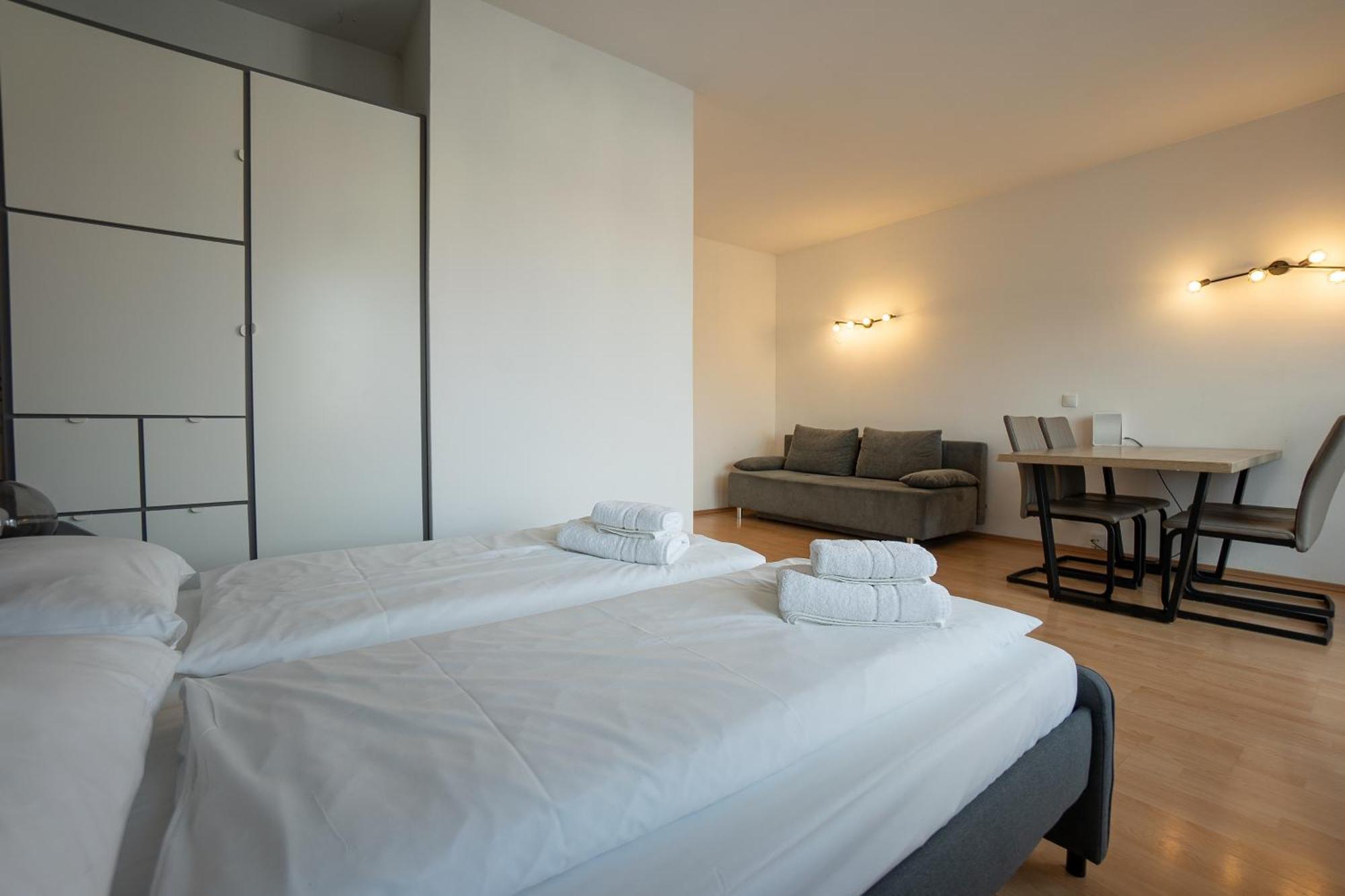 Apartment With A Private Terrace Located Right Near Belvedere Castle, 15 Minutes Away From Stephansdom Wien Exterior foto
