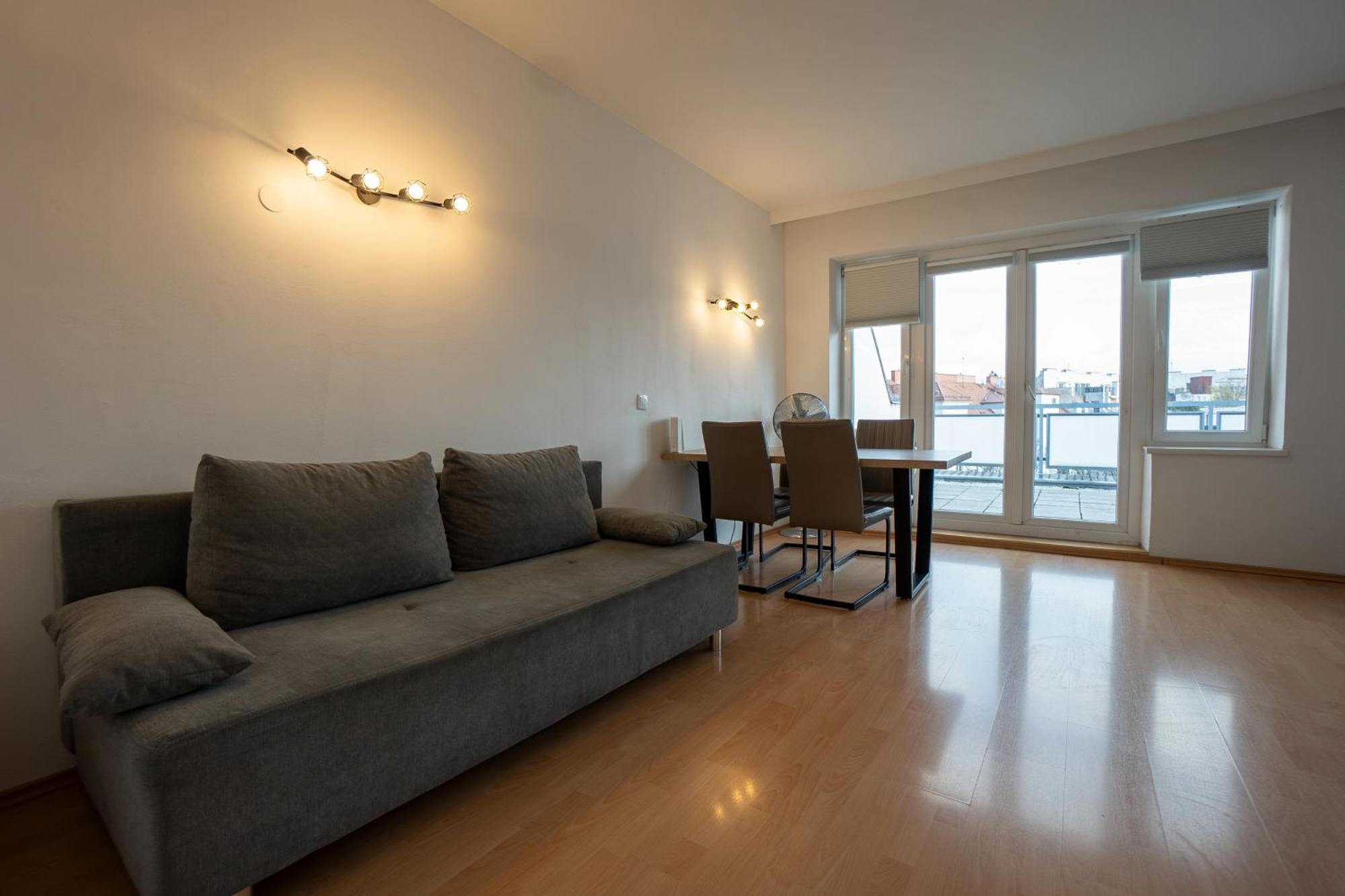 Apartment With A Private Terrace Located Right Near Belvedere Castle, 15 Minutes Away From Stephansdom Wien Exterior foto